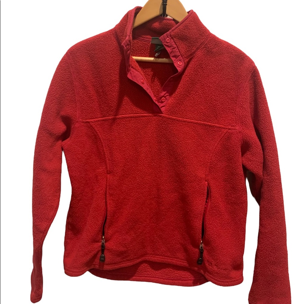 Red LL Bean pullover with 2 zippered pockets Medium